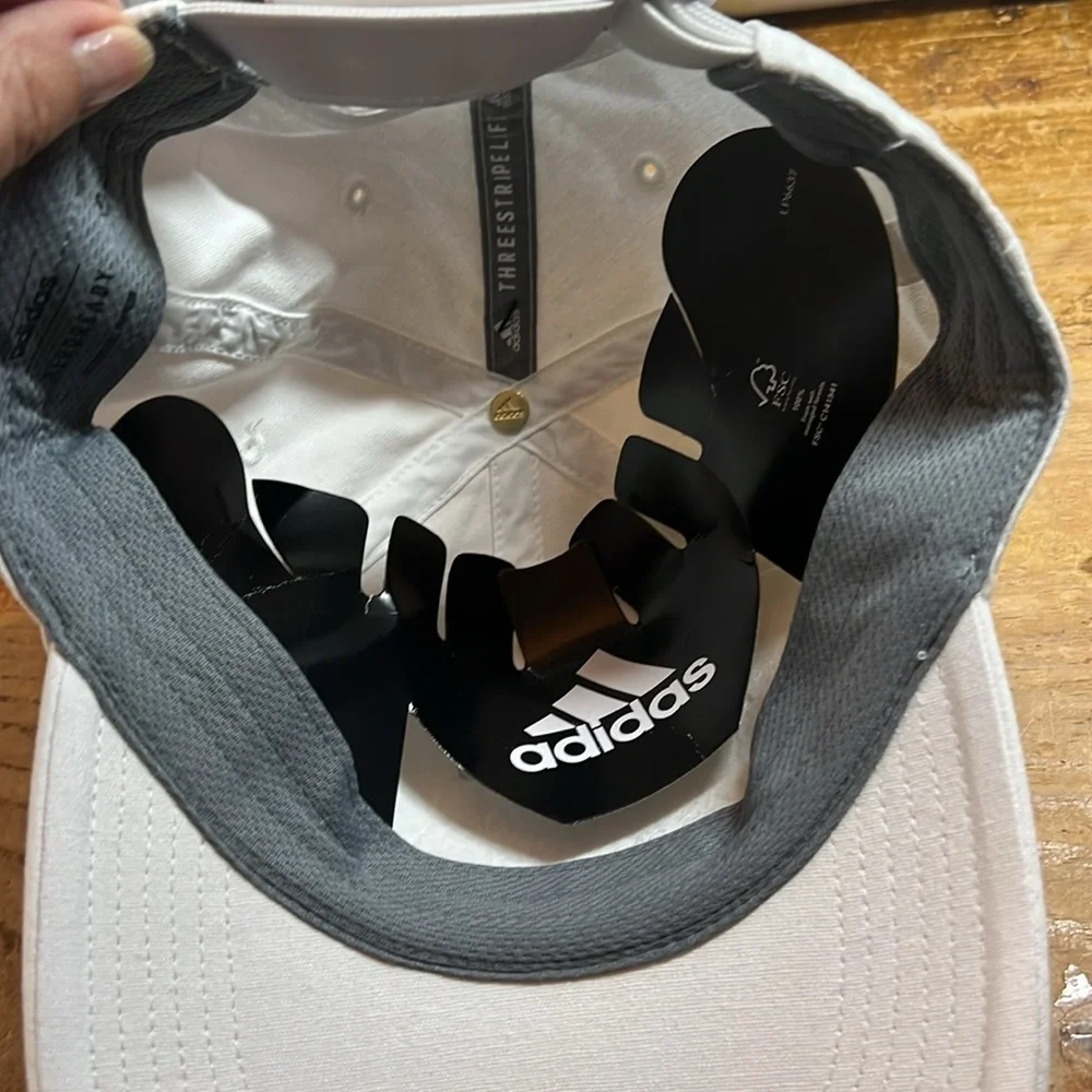 Women’s Adidas, cap women’s fit aeroready new with tags white